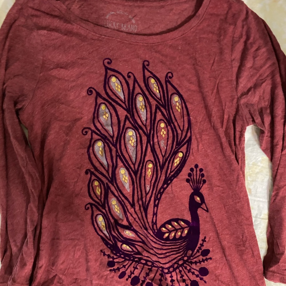 LUCKY BRAND burgundy long sleeve Tee